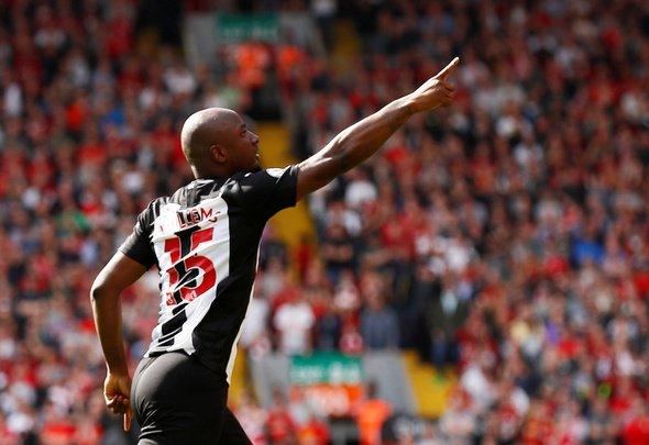 Image for Newcastle fans rave about form of Jetro Willems