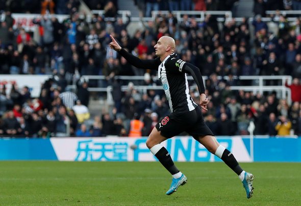Image for Three Newcastle stars in Shearer TOTW after Man City clash