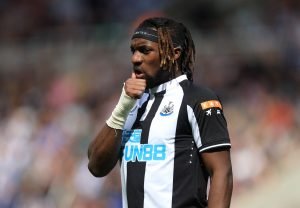 allan-saint-maximin-playing-for-newcastle-united-against-liverpool-in-the-premier-league-2022