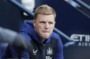 eddie-howe-watching-newcastle-united-play-manchester-city-in-the-premier-league-2022